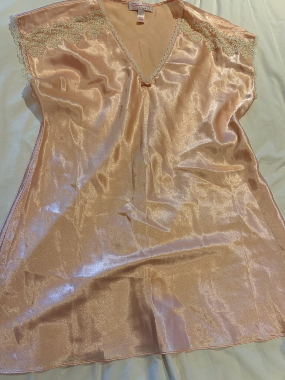 **Vintage Oscar de la Renta Pink Label Satin Top 🎀**